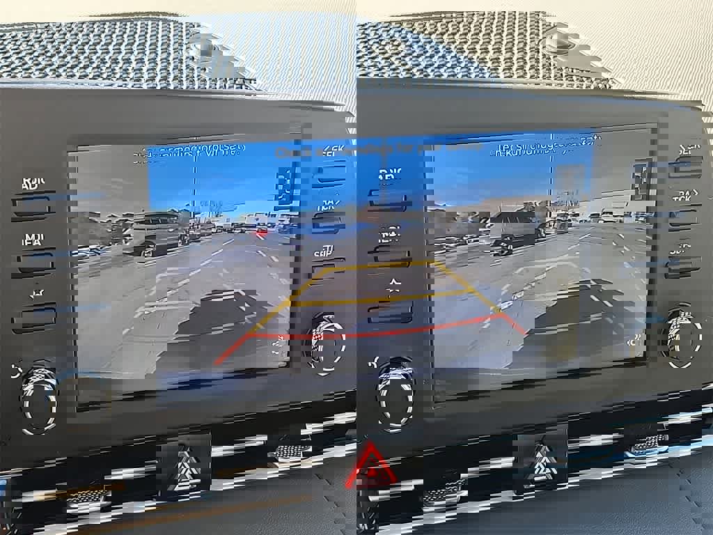 Used 2021 Hyundai Elantra SEL image 12