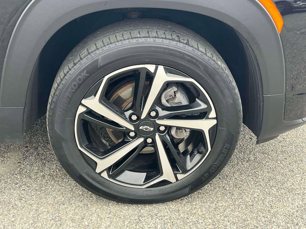 Used 2023 Chevrolet TrailBlazer RS w/ Convenience Package AWD/4WD image 12