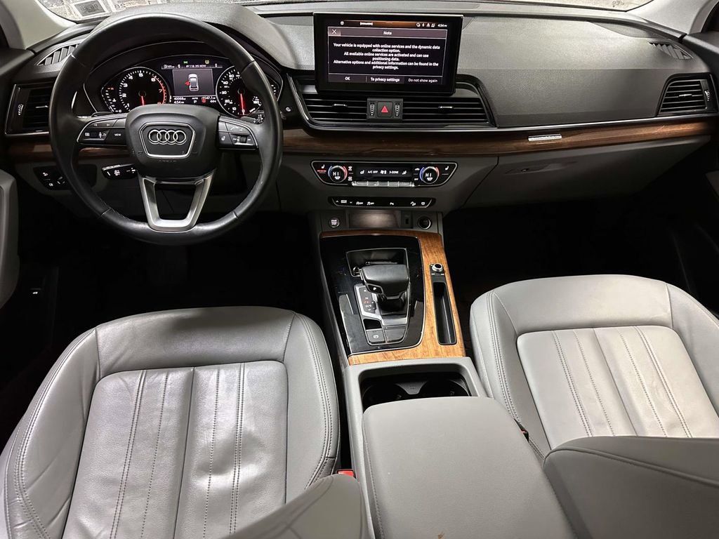 Used 2023 Audi Q5 2.0T Premium w/ Convenience Package image 17
