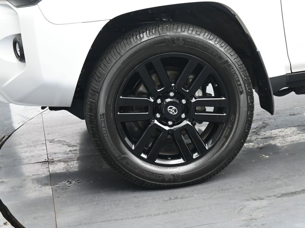 Used 2024 Toyota 4Runner SR5 image 12