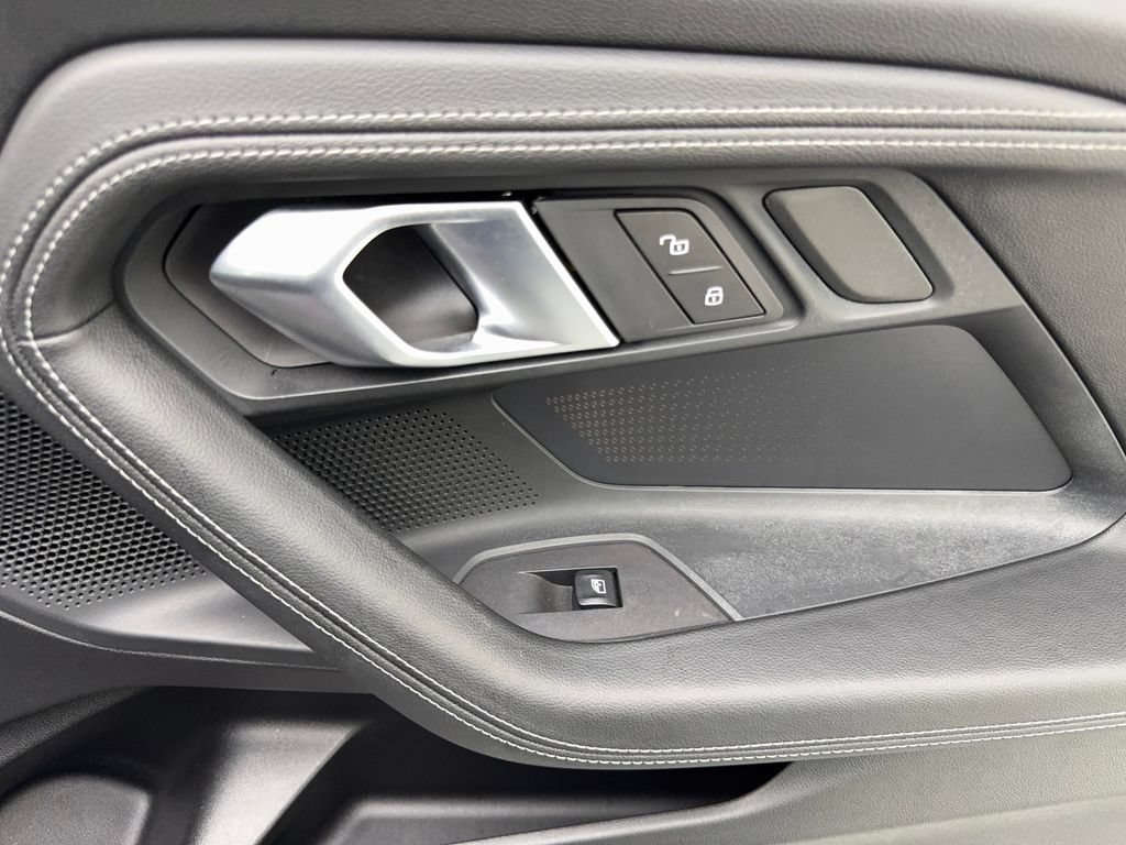 Used 2026 BMW 230i Coupe w/ Premium Package RWD image 43