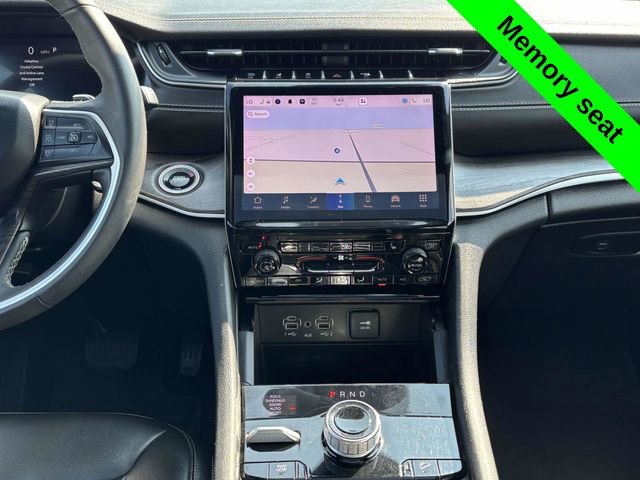 Used 2024 Jeep Grand Cherokee Limited 4xe image 31