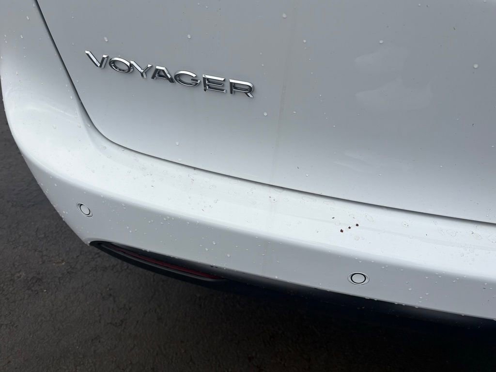 New 2026 Chrysler Voyager LX image 10