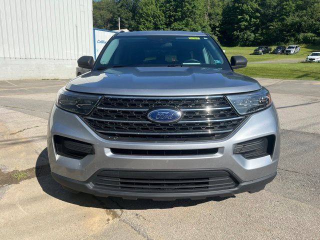 Used 2022 Ford Explorer XLT w/ Class IV Trailer Tow Package AWD/4WD image 11