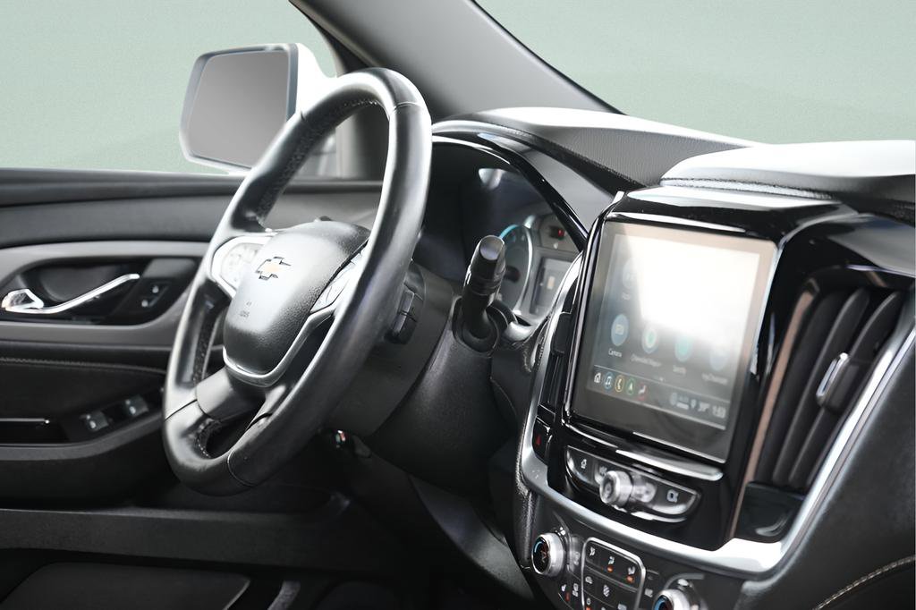 Used 2023 Chevrolet Traverse LT w/ LT Premium Package AWD/4WD image 13
