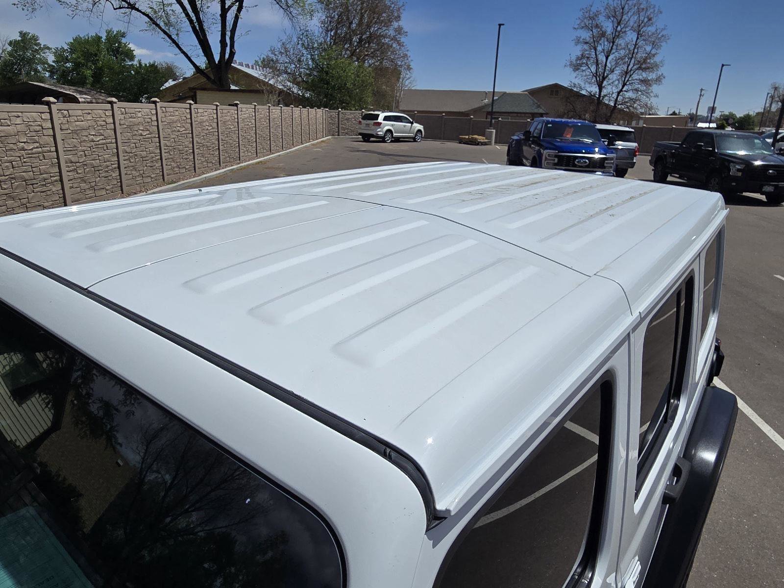 Used 2023 Jeep Wrangler Unlimited Rubicon 4xe AWD/4WD image 16