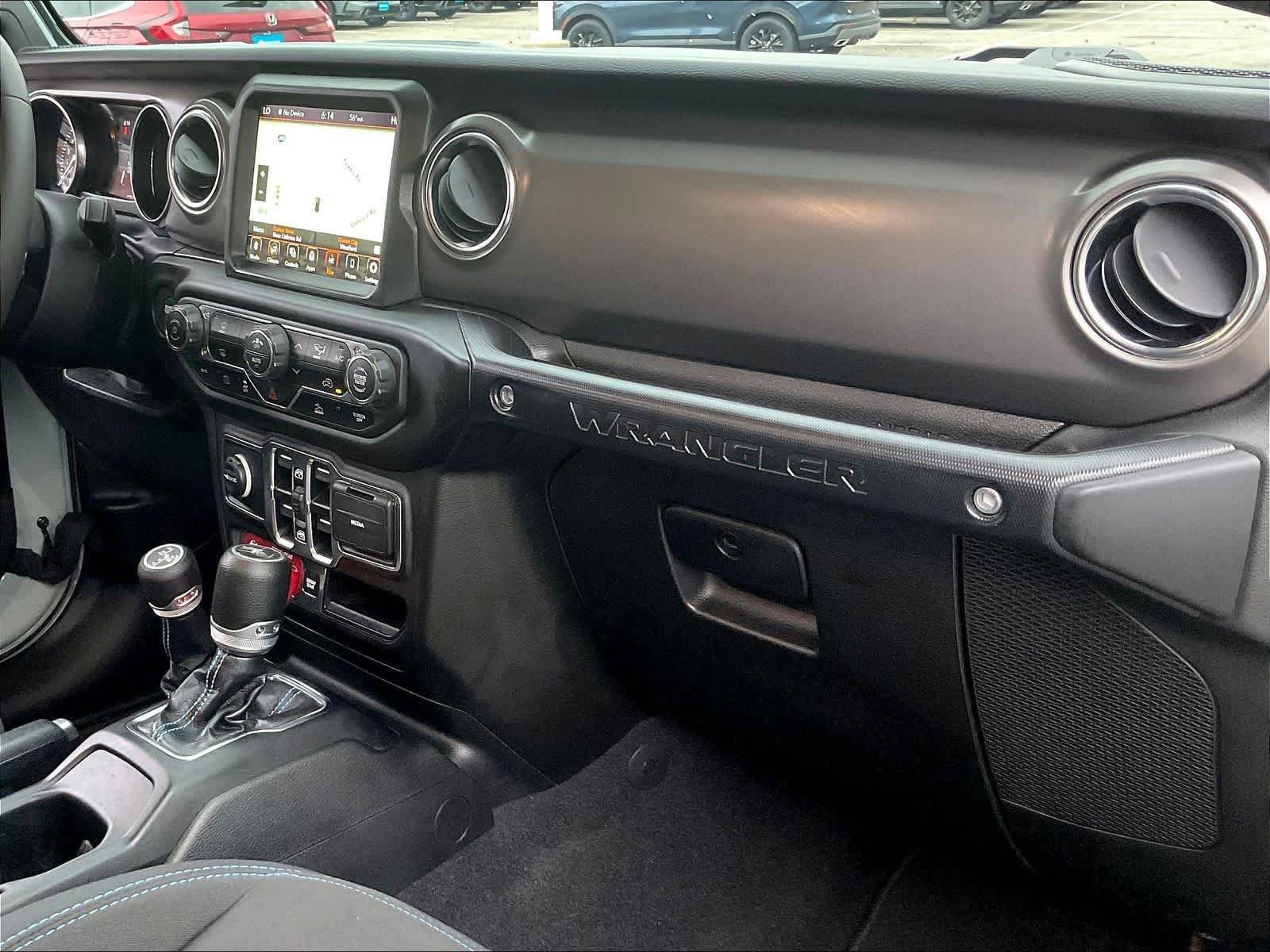 Used 2023 Jeep Wrangler Unlimited Rubicon 4xe AWD/4WD image 14