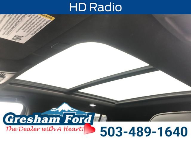 Used 2021 Chevrolet Suburban RST w/ Luxury Package image 24