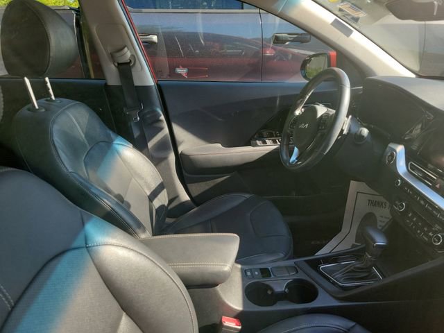 Used 2022 Kia Niro Touring Special Edition FWD image 10