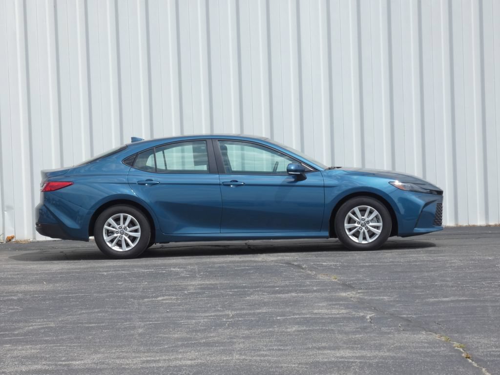 Used 2025 Toyota Camry LE FWD image 2