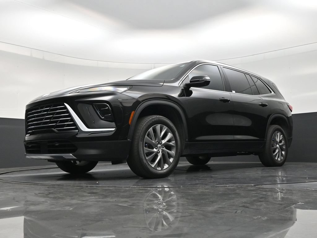 Used 2025 Buick Enclave Preferred w/ Power Package FWD image 20