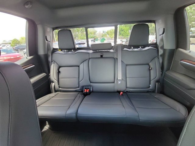 Used 2026 GMC Sierra 1500 Denali w/ Denali Reserve Package AWD/4WD image 5