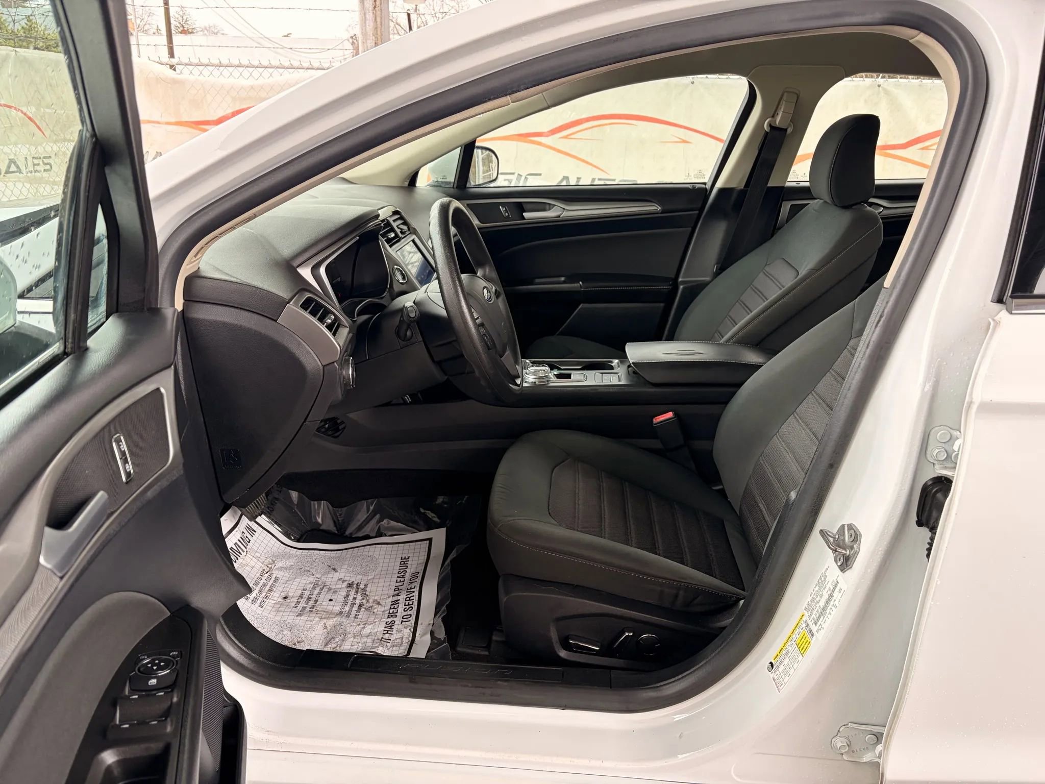 Used 2020 Ford Fusion SE image 59