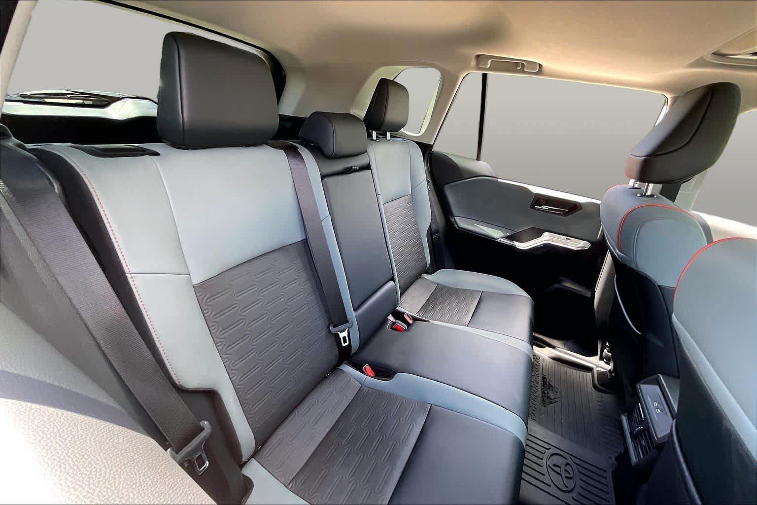 Used 2026 Toyota RAV4 AWD image 19
