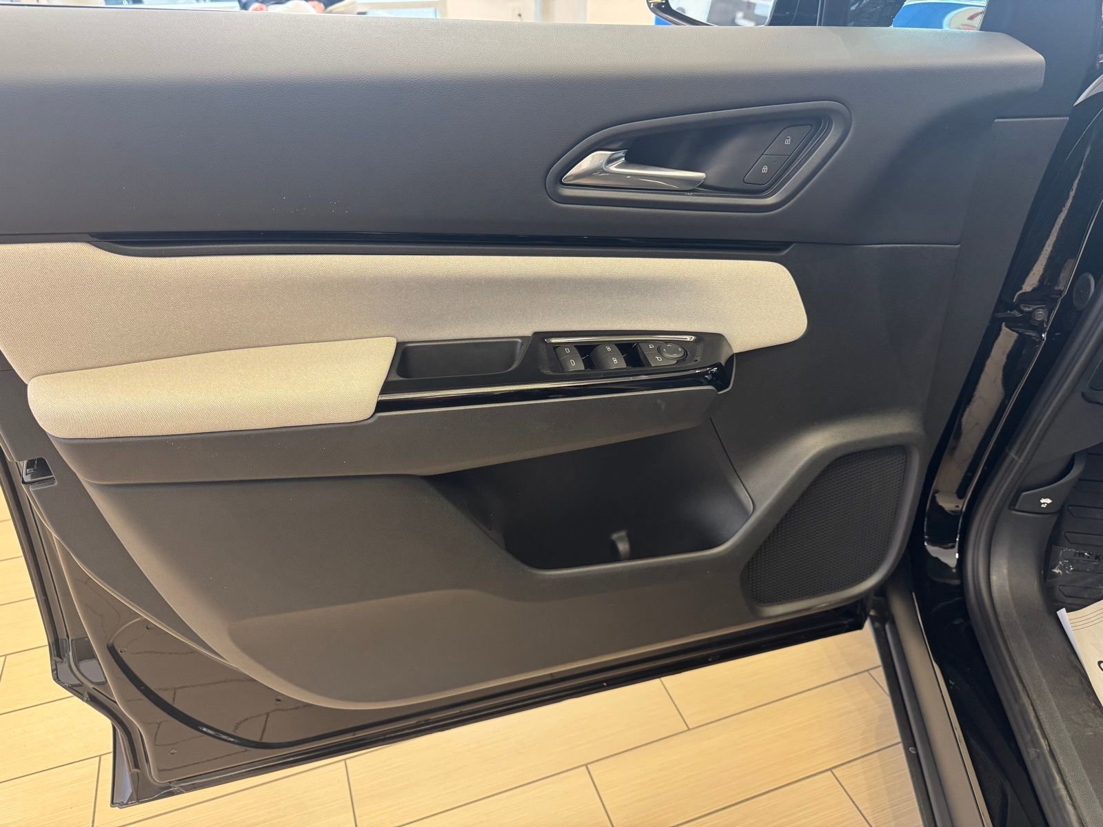 New 2025 Honda Prologue EX image 7