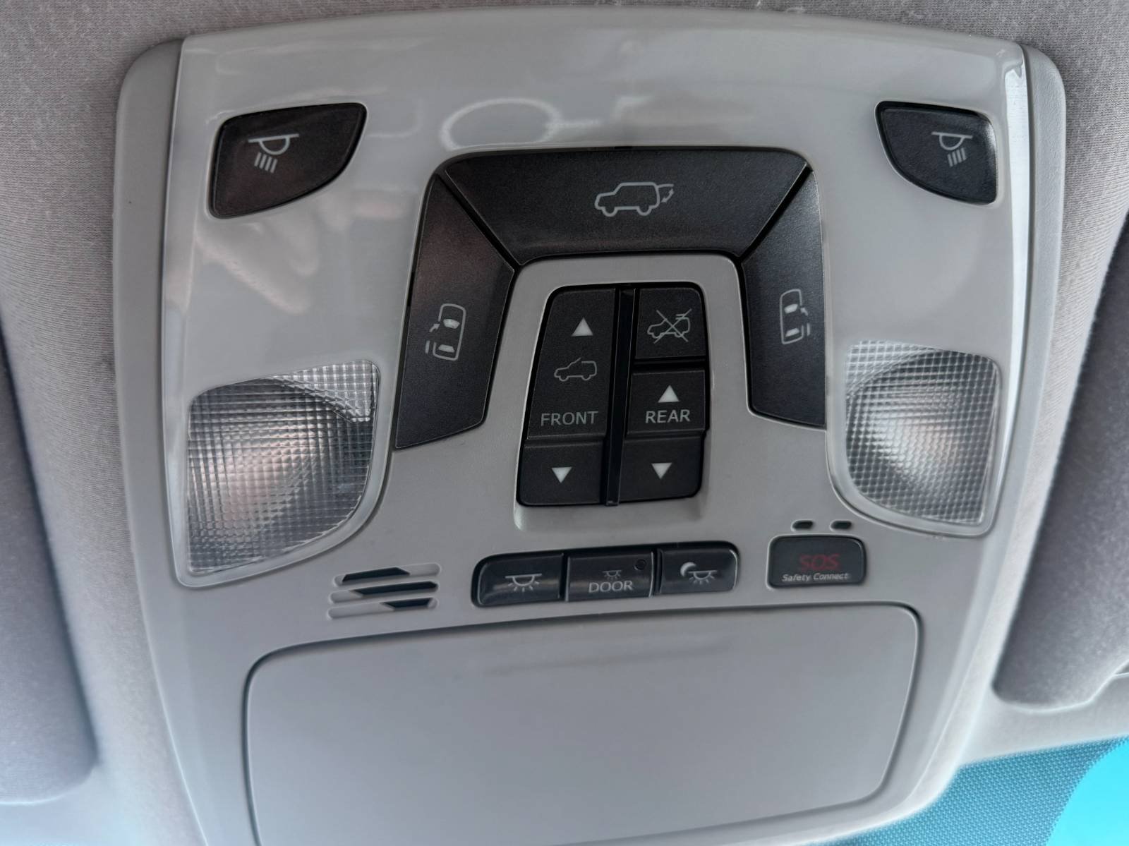 Used 2012 Toyota Sienna Limited w/ Premium Pkg FWD image 18