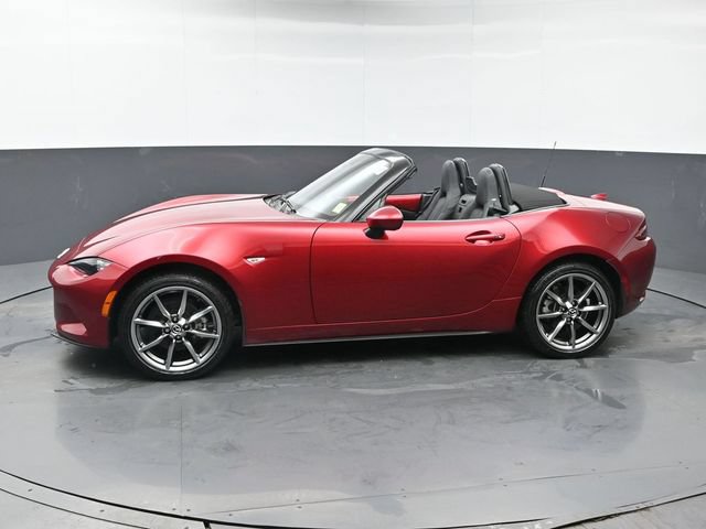 Used 2023 MAZDA MX-5 Miata Grand Touring w/ Weather Package RWD image 2