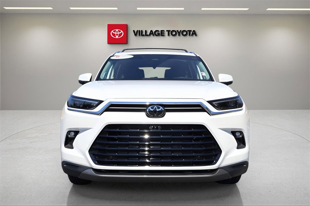 Certified 2025 Toyota Grand Highlander AWD image 8