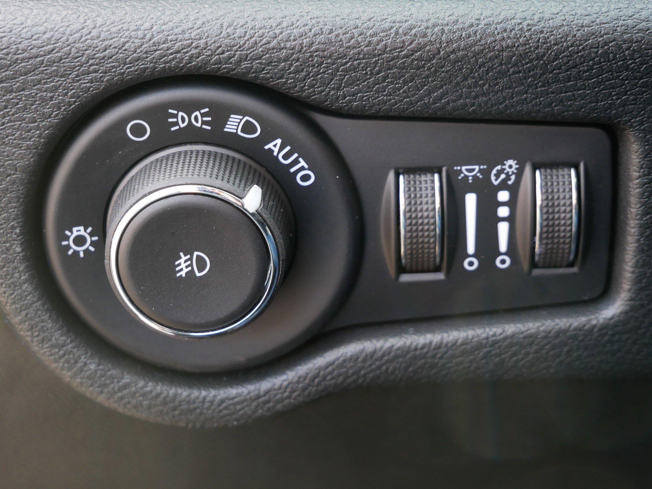 New 2026 Chrysler Pacifica Select image 14