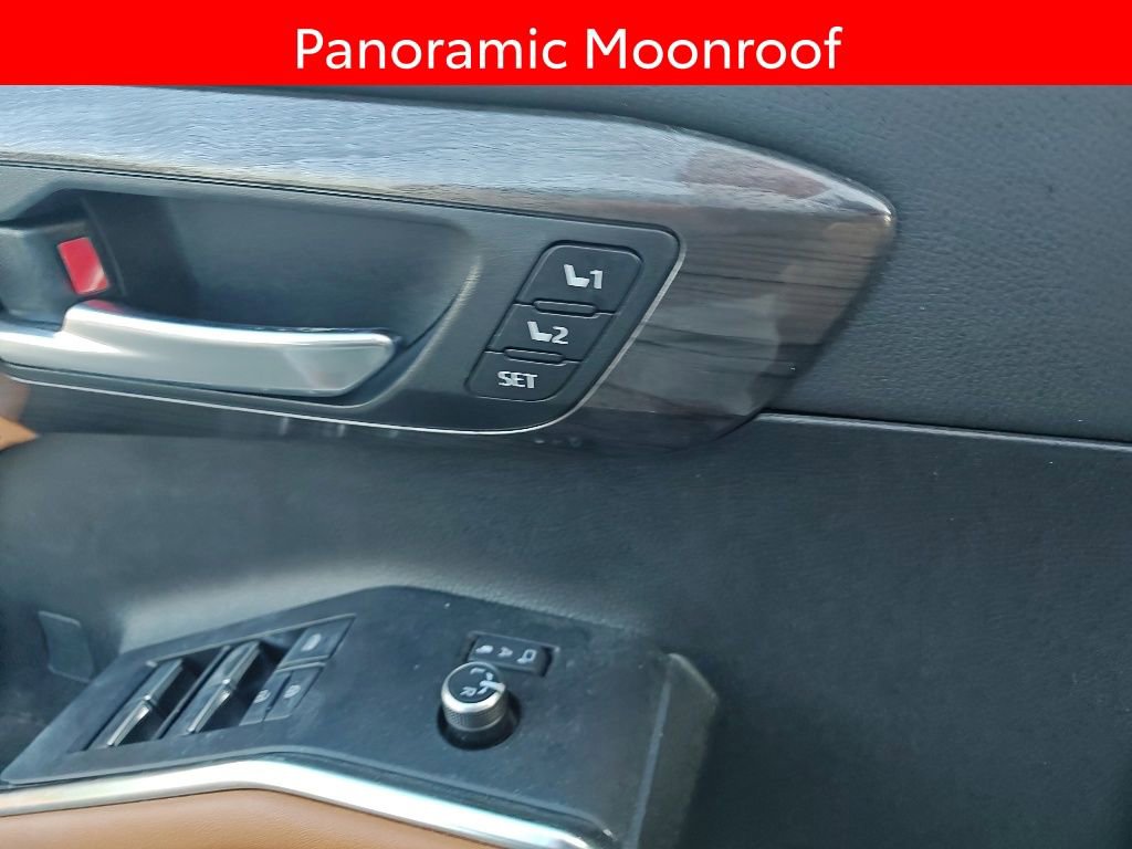 Used 2023 Toyota Highlander Platinum AWD/4WD image 7