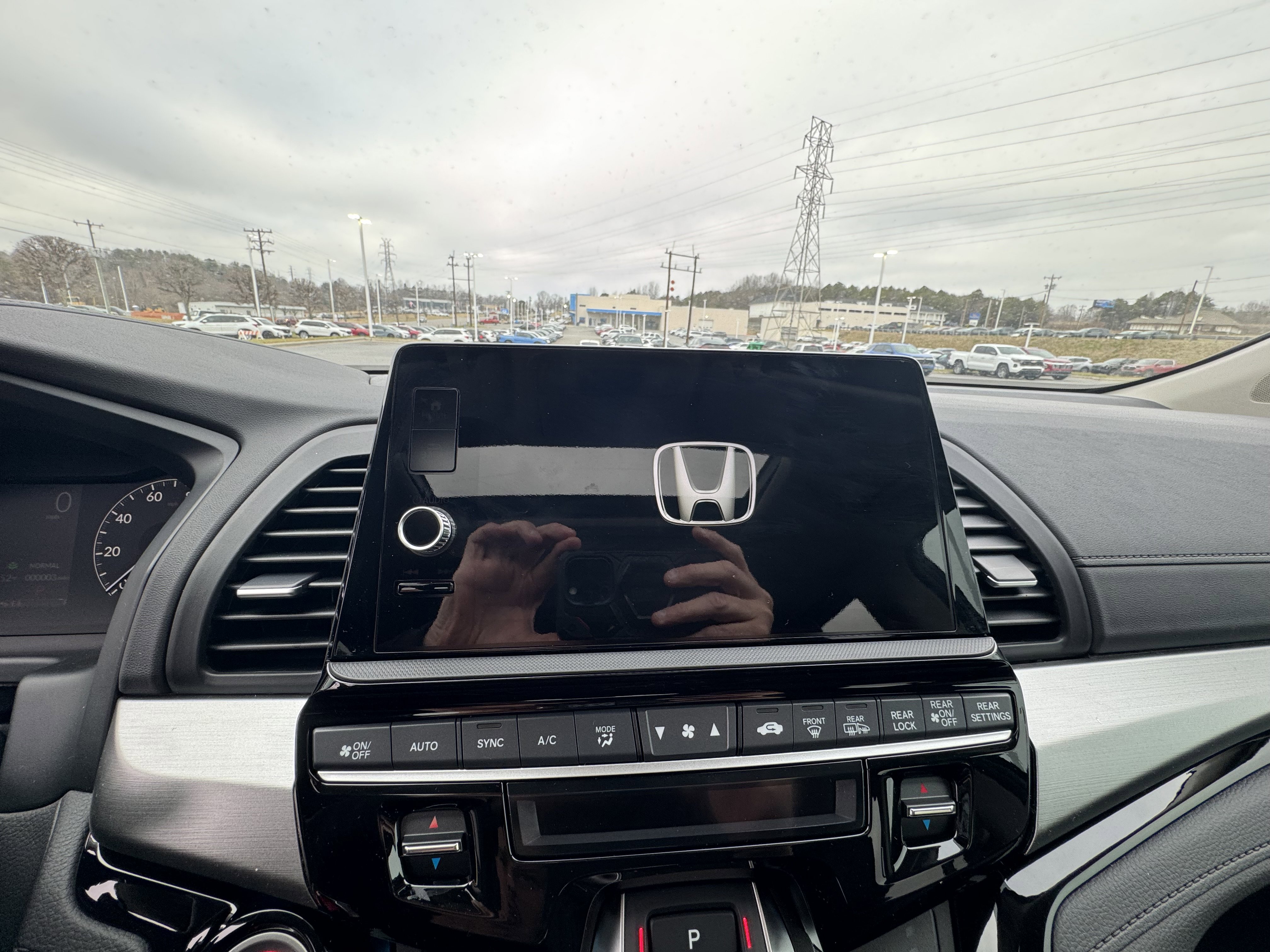 New 2026 Honda Odyssey Touring image 19