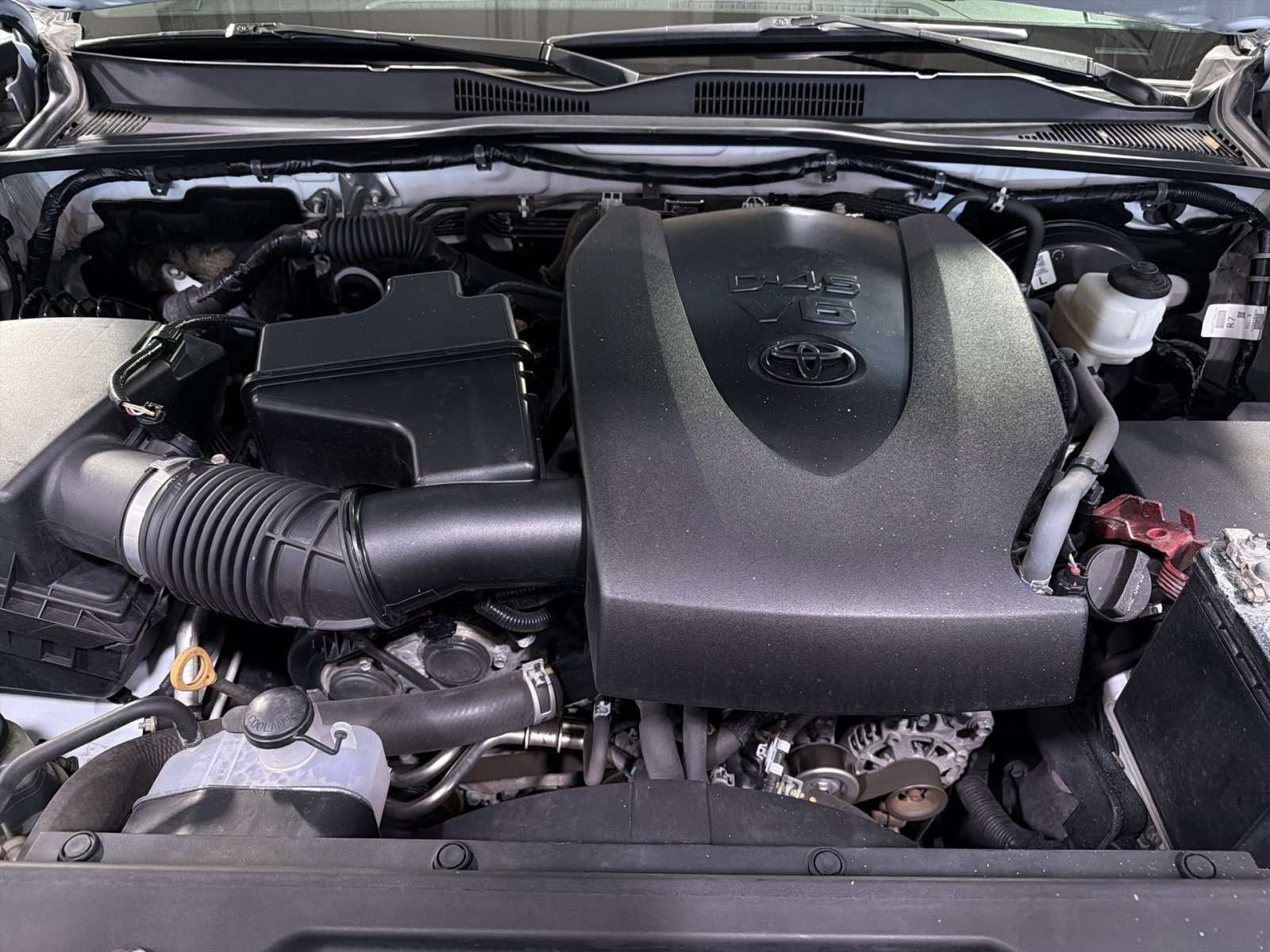 Used 2020 Toyota Tacoma TRD Sport AWD/4WD image 29