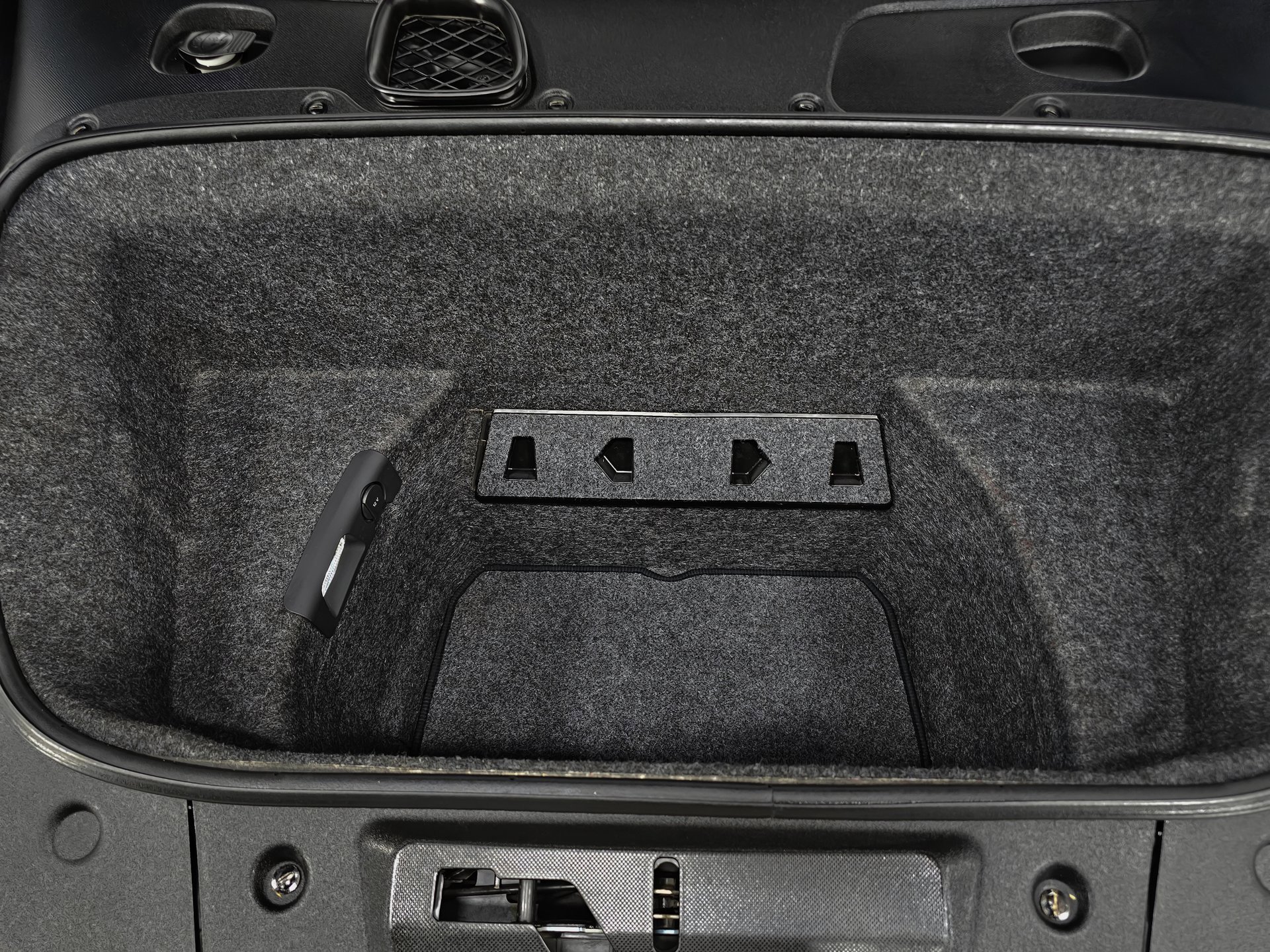 Used 2010 Audi R8 V10 image 20