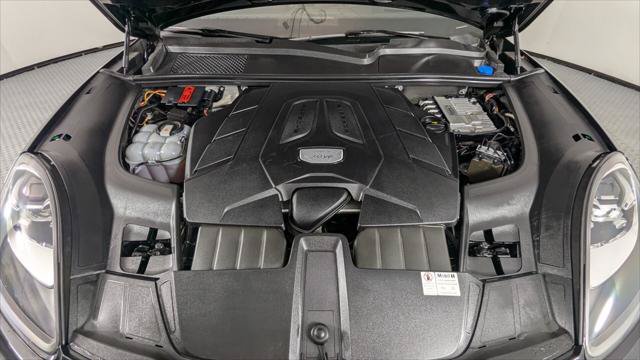 Used 2019 Porsche Cayenne AWD/4WD image 35