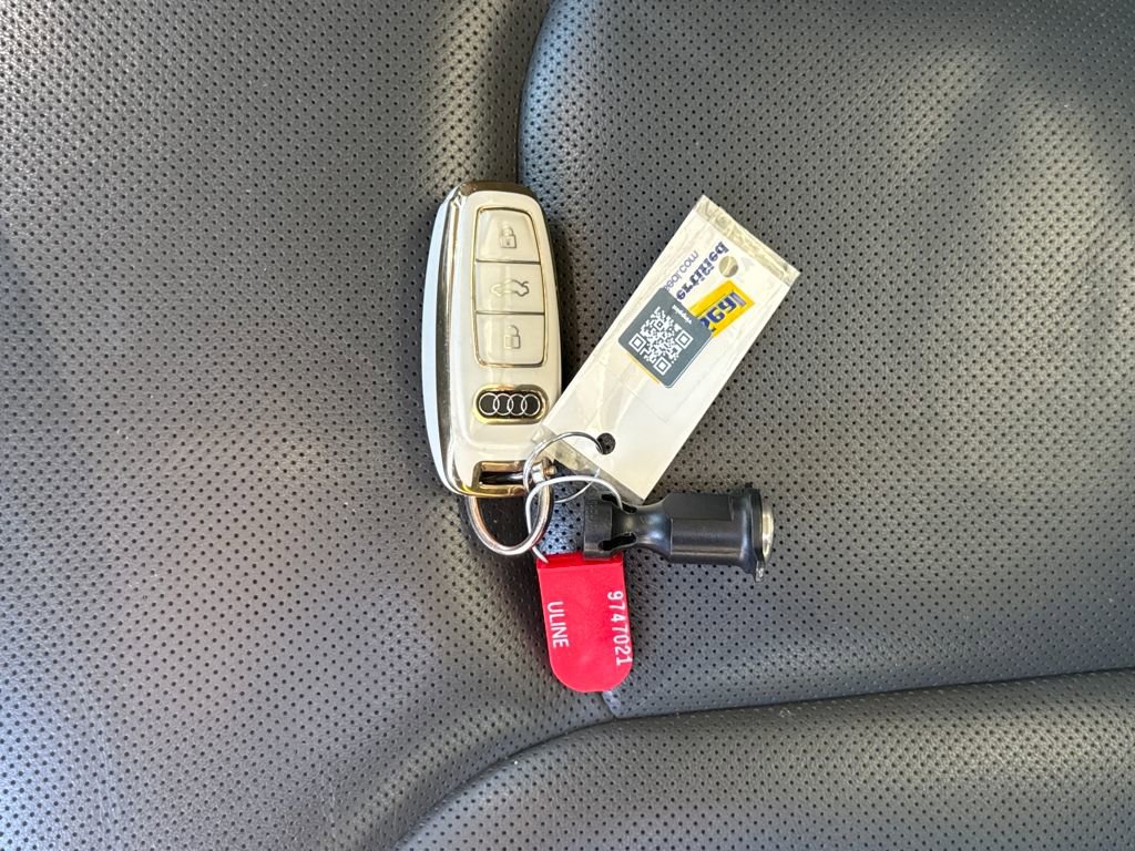 Used 2019 Audi Q8 Prestige w/ Year 1 Package image 29