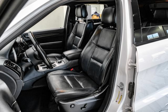 Used 2020 Jeep Grand Cherokee High Altitude AWD/4WD image 32