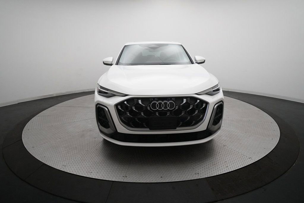 Used 2025 Audi Q5 Premium Plus w/ Premium Plus image 11