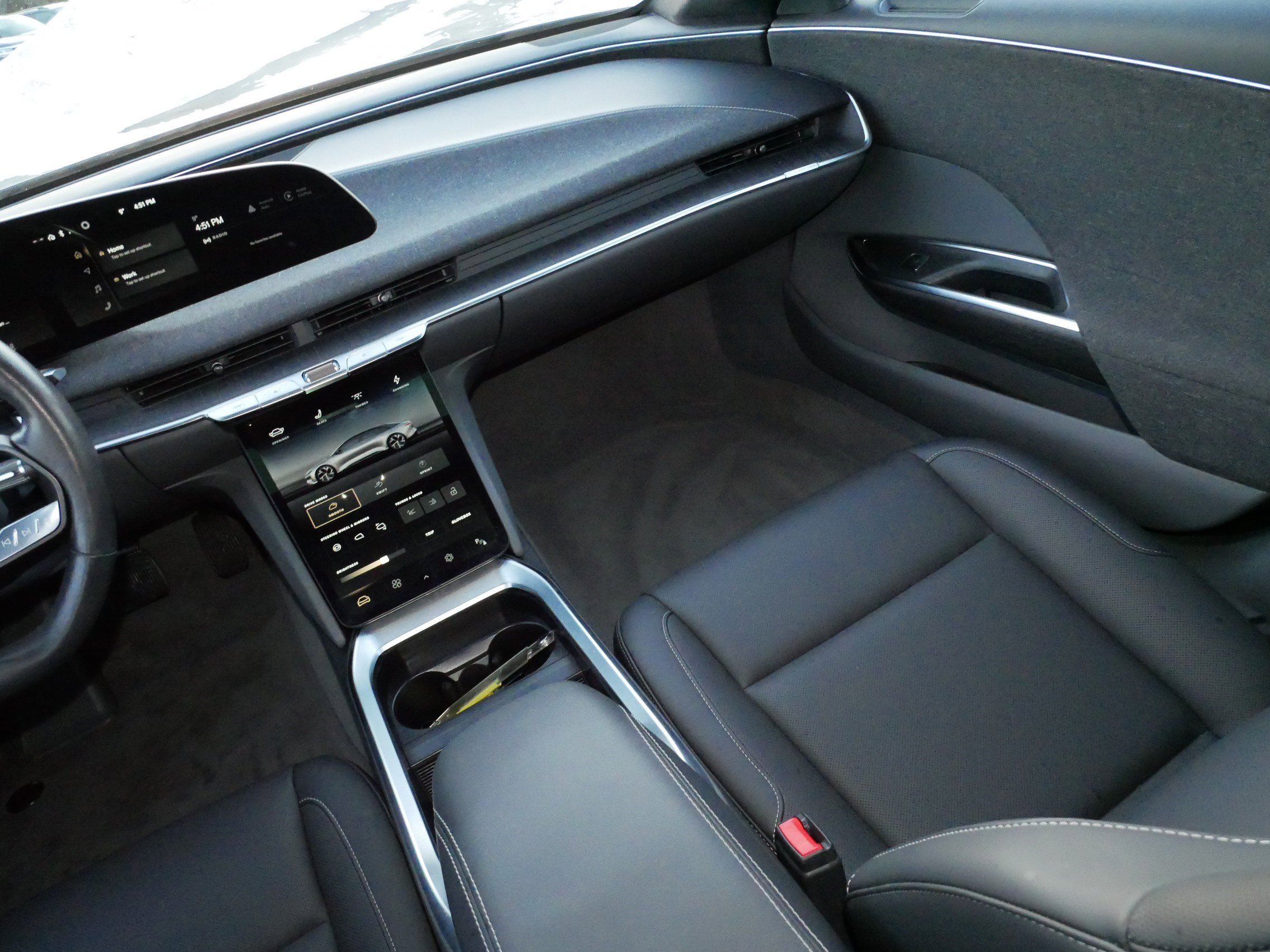 Used 2024 Lucid Air Touring image 11