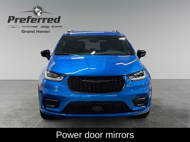 New 2026 Chrysler Pacifica Select w/ S Appearance Package image 13