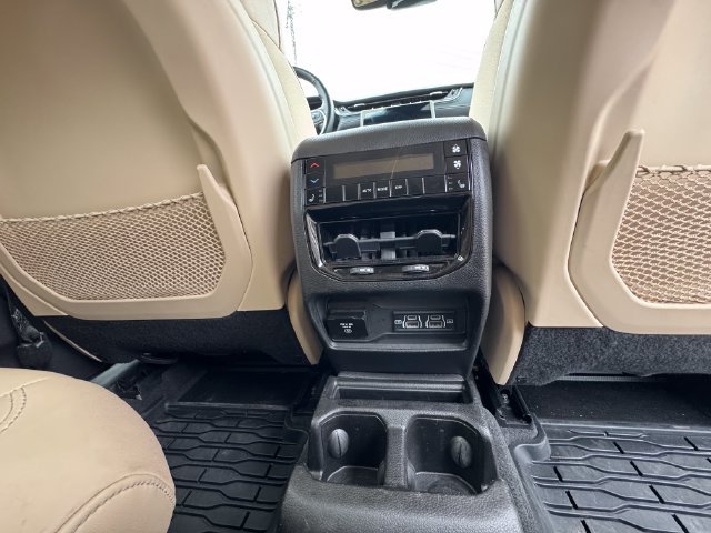 Used 2021 Jeep Grand Cherokee L Limited AWD/4WD image 13