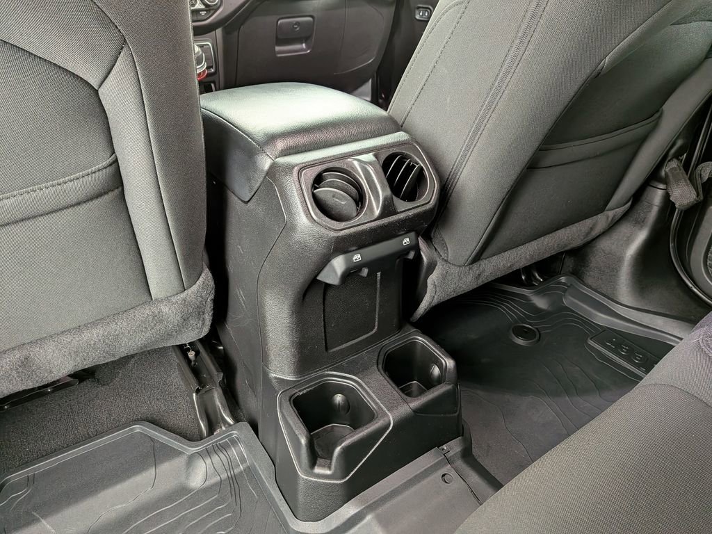 Used 2021 Jeep Gladiator Willys image 36