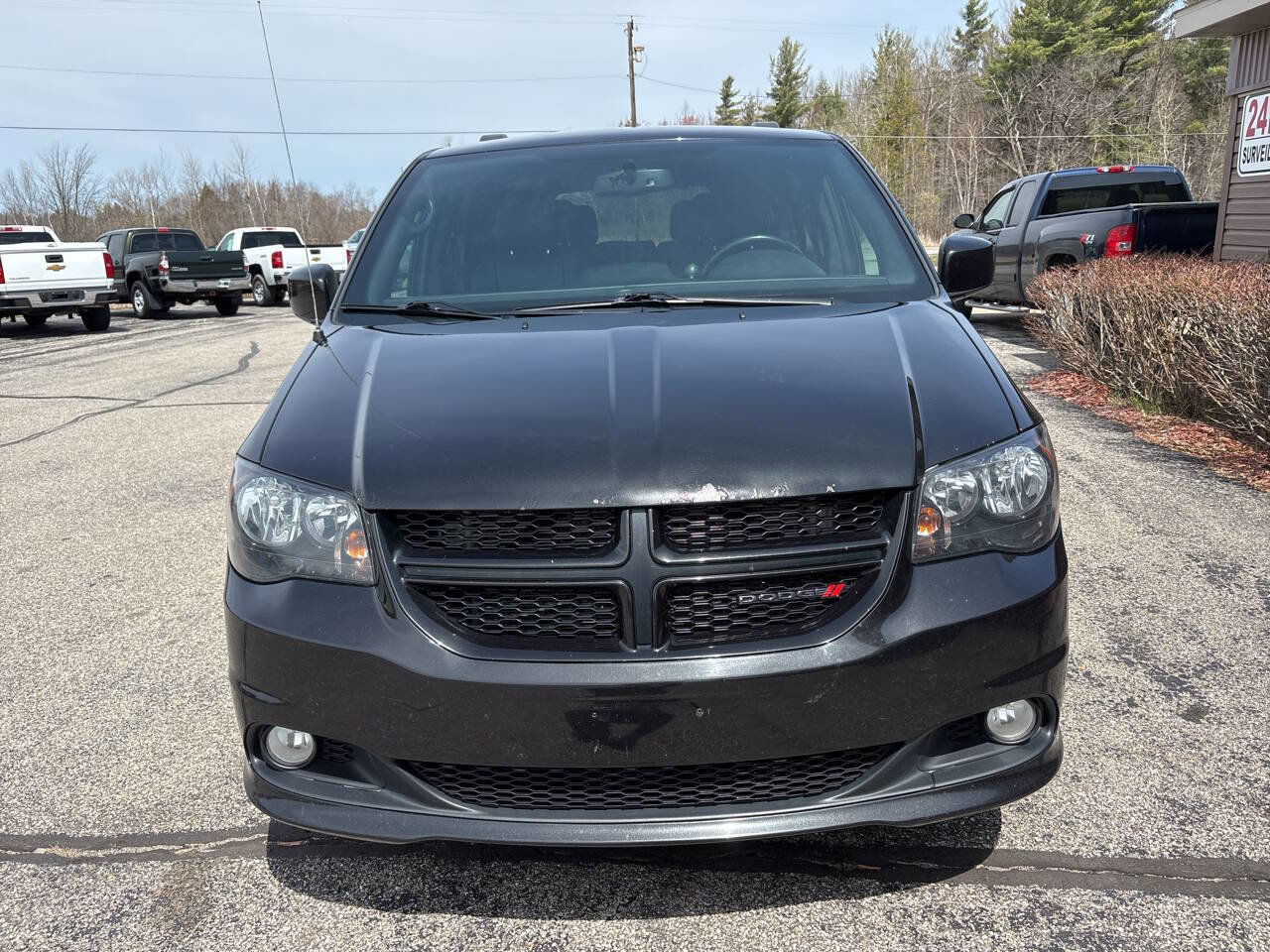 Used 2018 Dodge Grand Caravan GT image 3
