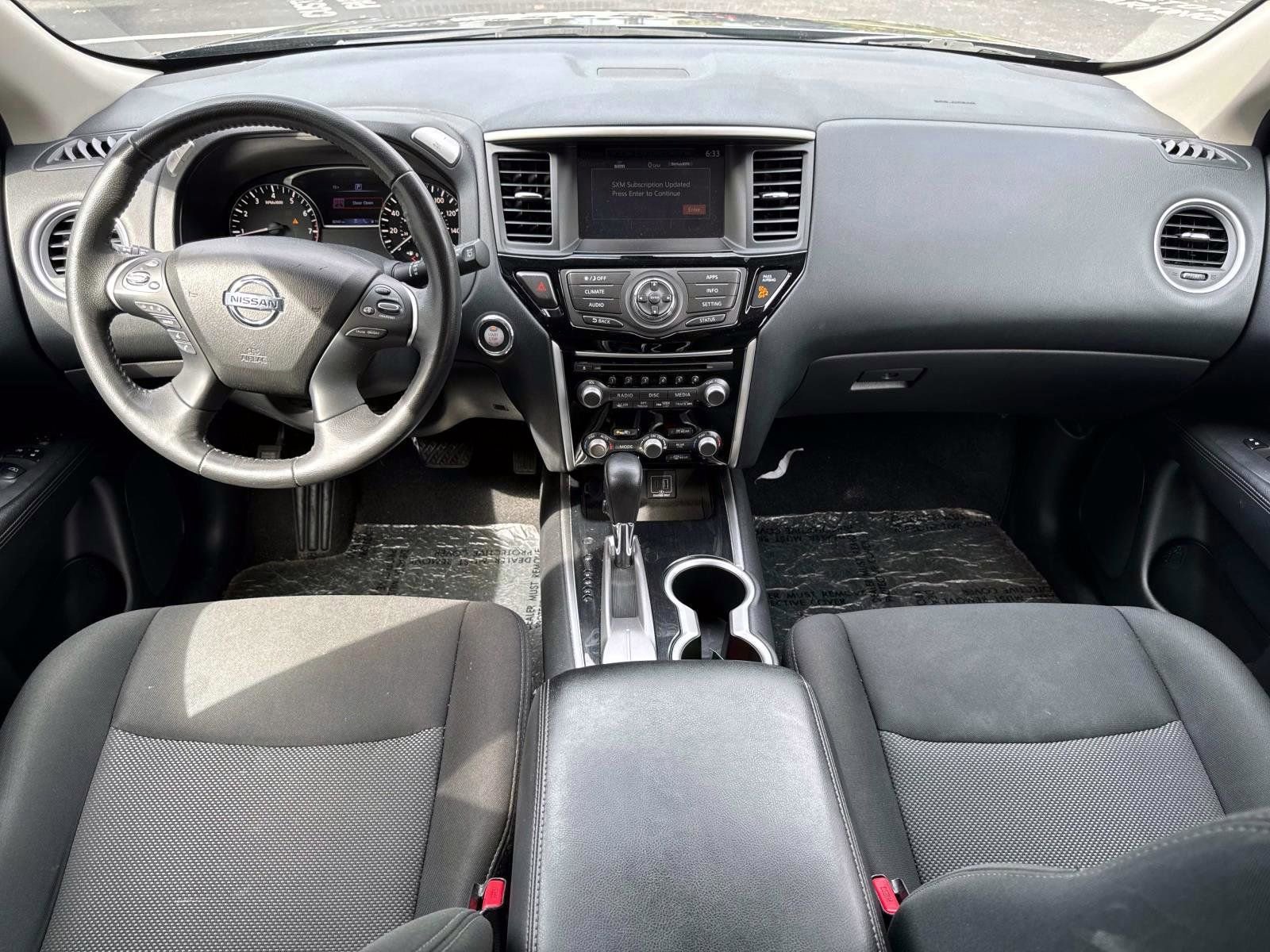 Used 2020 Nissan Pathfinder SV image 20