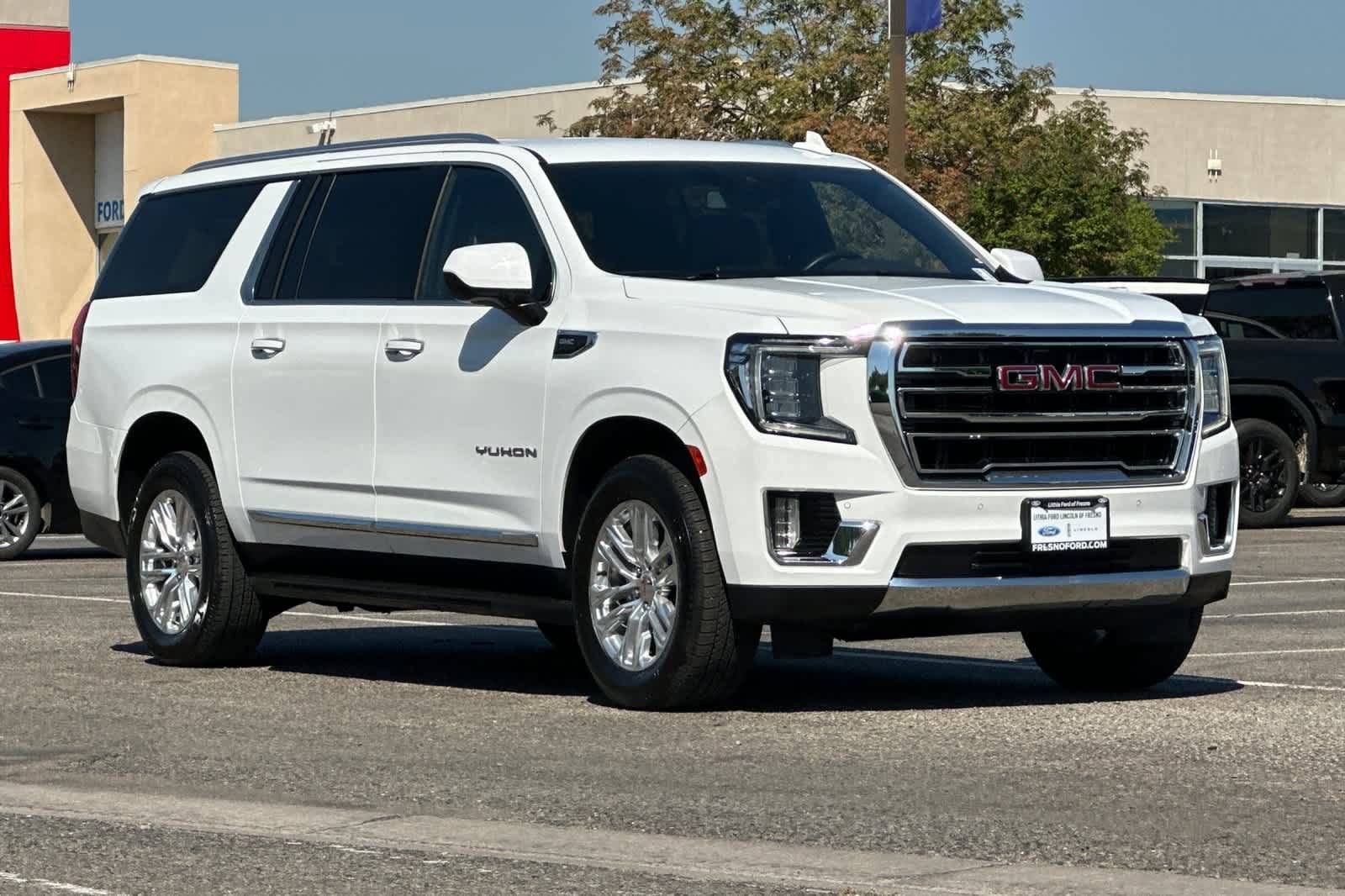Used 2024 GMC Yukon XL SLT image 10