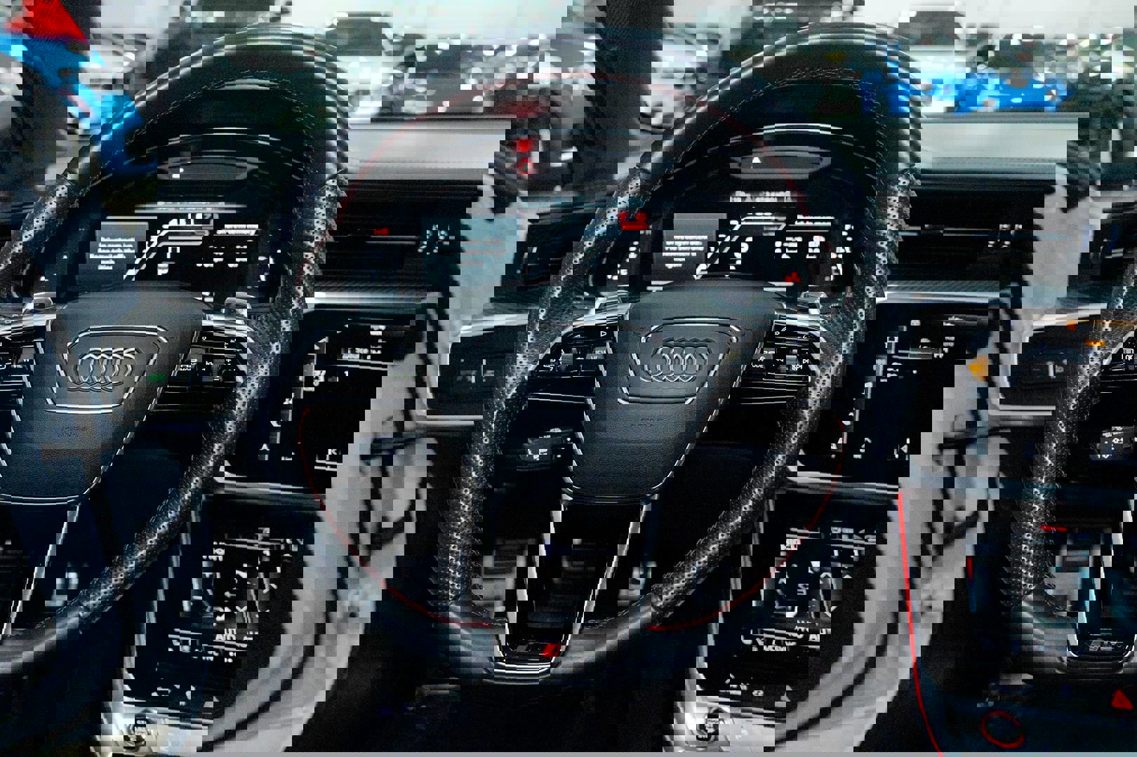 Used 2021 Audi RS 6 w/ Executive Package image 42