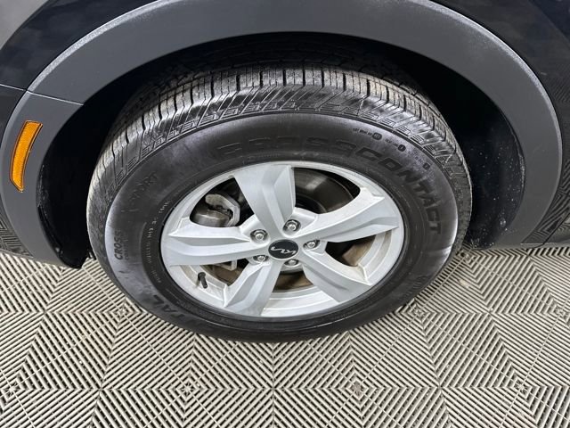 Used 2024 Kia Sorento LX image 10