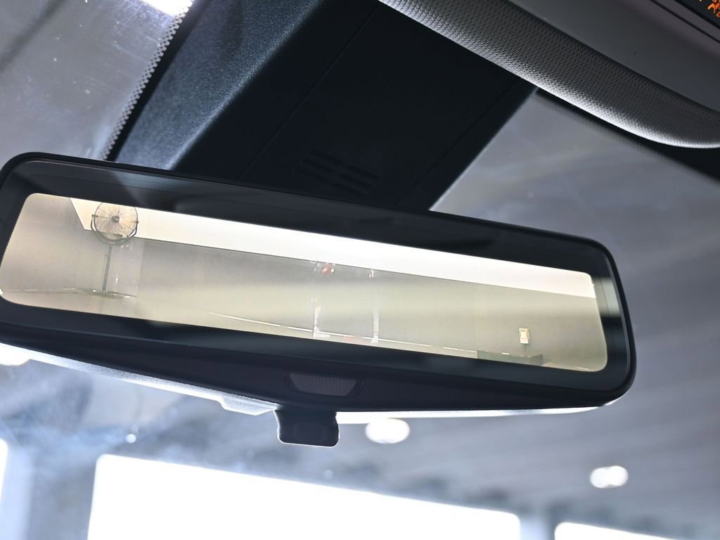 Used 2021 Chevrolet Traverse Premier w/ Redline Edition image 24