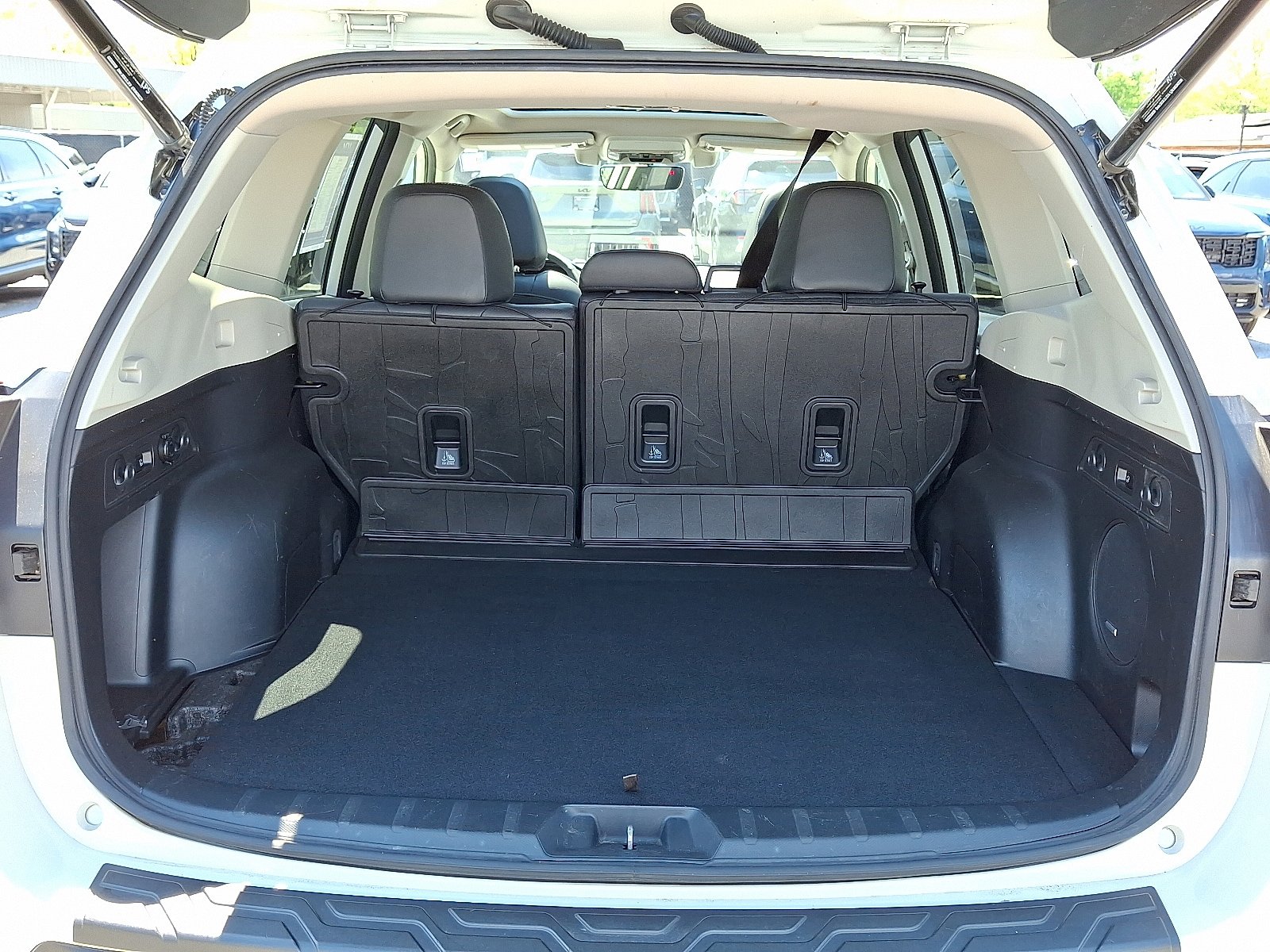 Used 2019 Subaru Forester Touring AWD/4WD image 30