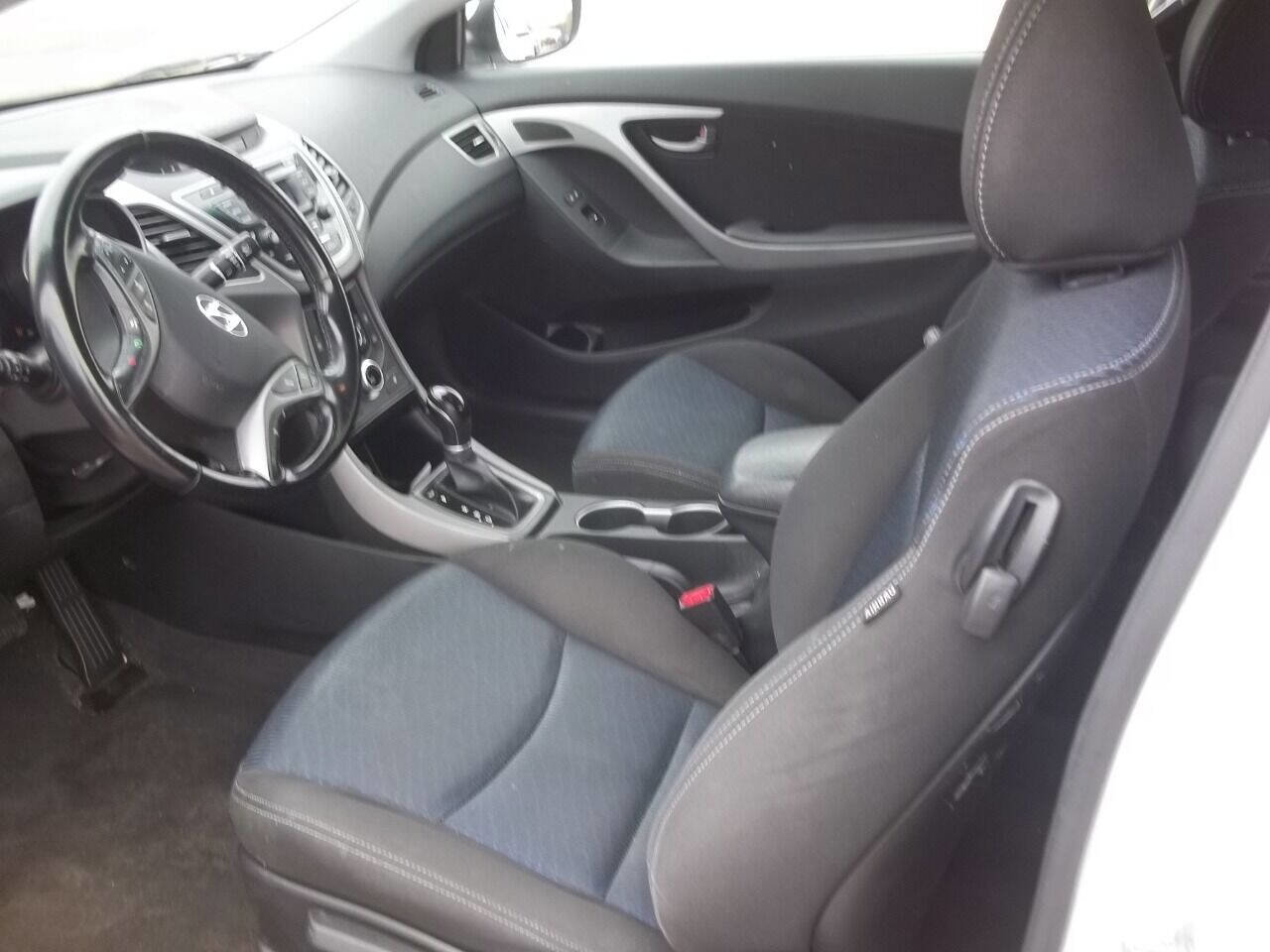 Used 2014 Hyundai Elantra image 7