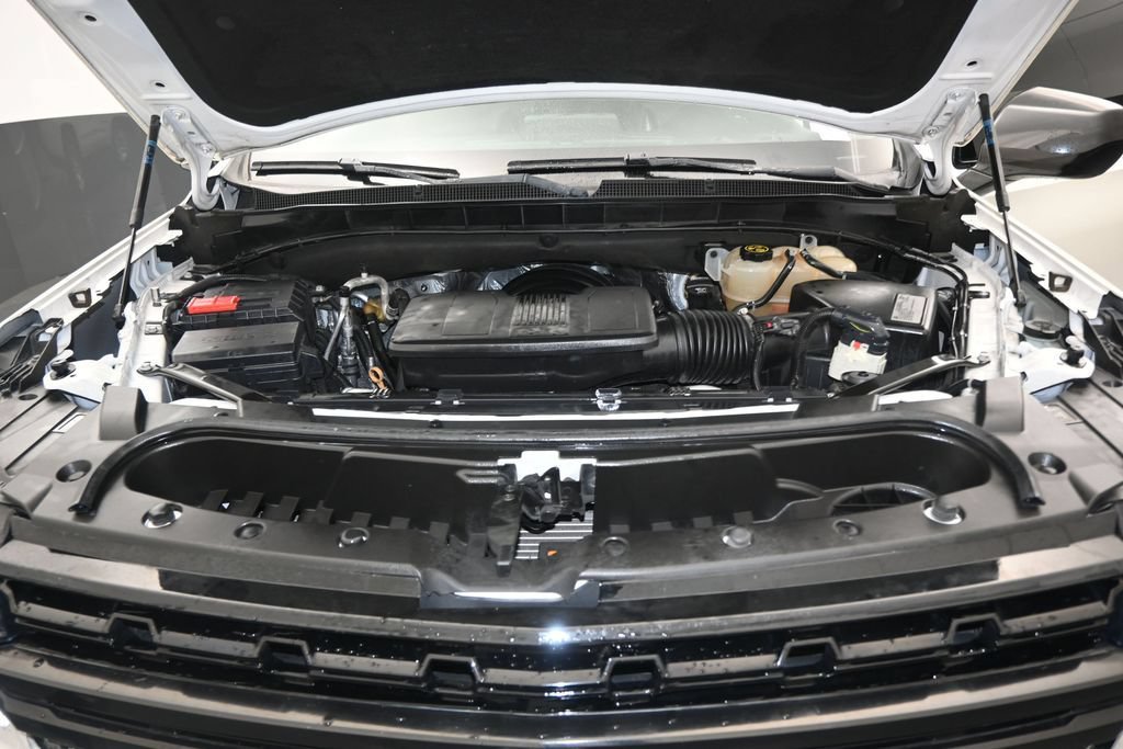 Used 2021 Chevrolet Suburban LS RWD image 15