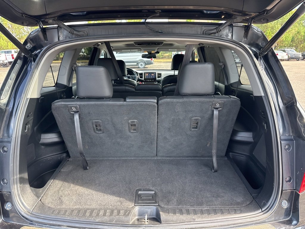 Used 2016 Honda Pilot Touring image 13