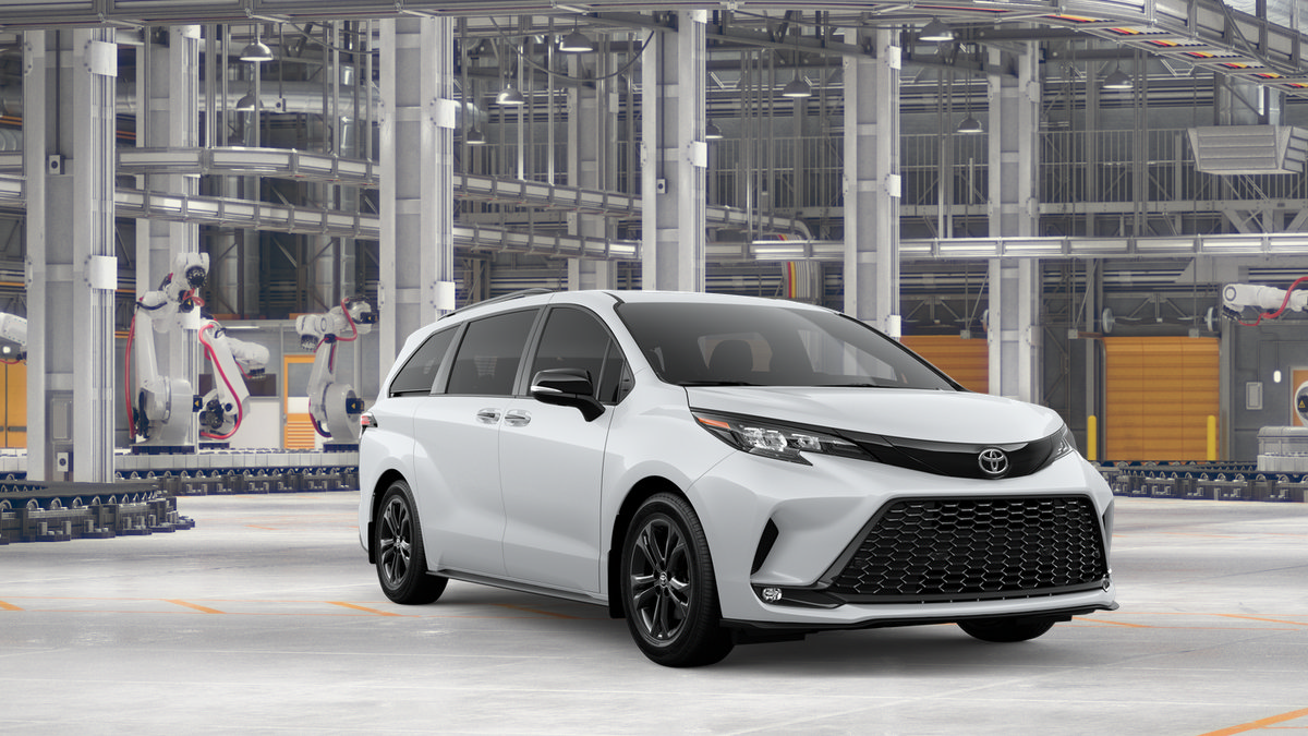 New 2026 Toyota Sienna XSE AWD/4WD image 15