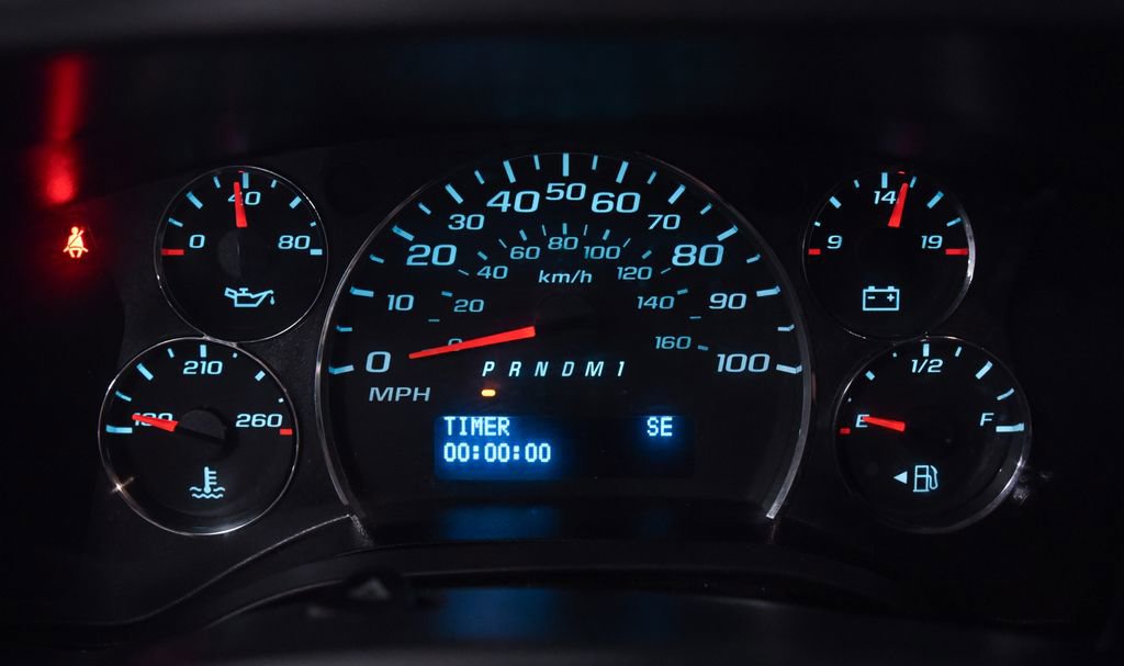 Used 2017 Chevrolet Express 3500 LT w/ LT Preferred Equipment Group RWD image 23