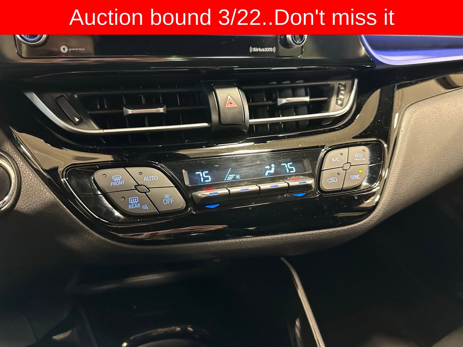 Used 2020 Toyota C-HR XLE image 26