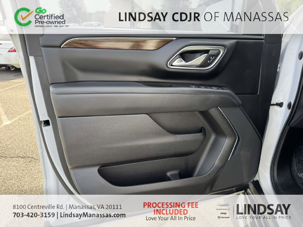 Used 2022 GMC Yukon XL SLE w/ Gmc Pro Safety Plus Package AWD/4WD image 17