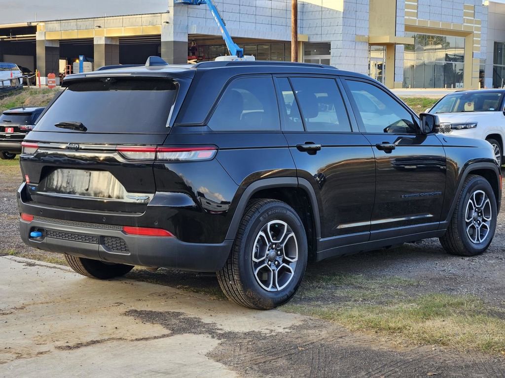 Used 2023 Jeep Grand Cherokee Trailhawk w/ Advanced Protech Group II image 7